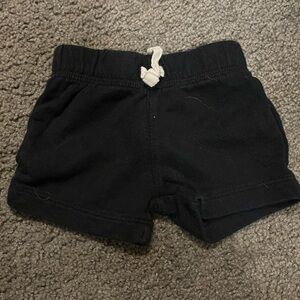 ✨5 for $10✨ carters shorts